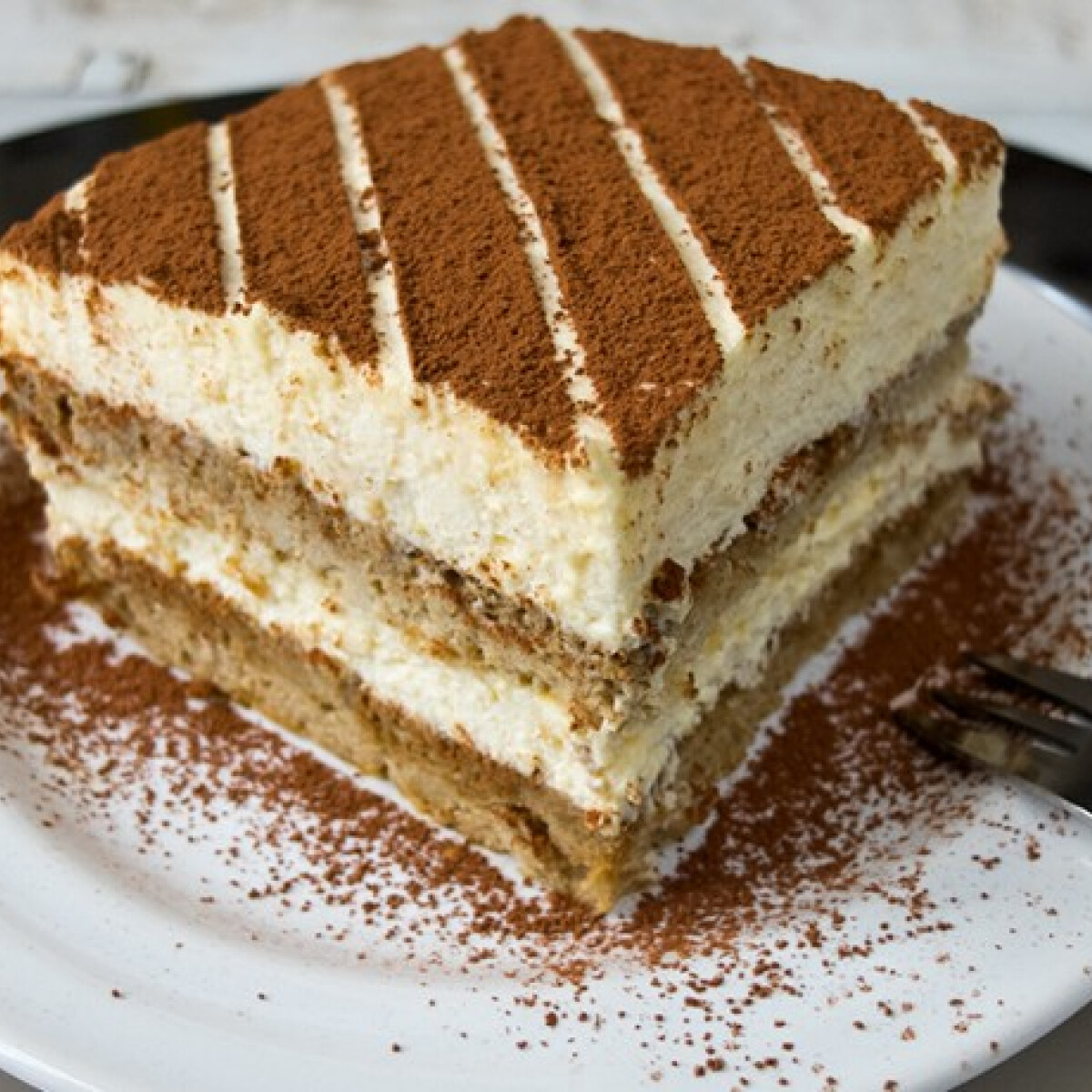 Tiramisu: kurtizánok afrodiziákuma, vagy egy válogatós herceg kedvenc desszertje?