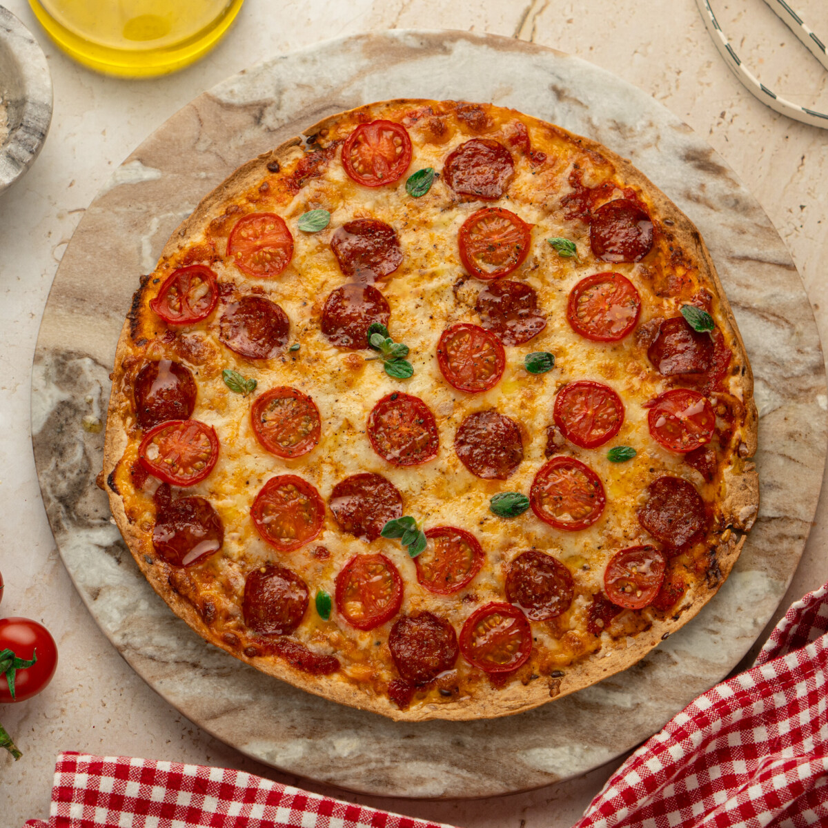 Mit főzzek ma? Görög gyümölcsleves, gyors tortillapizza és olívás-csokis keksz kábít