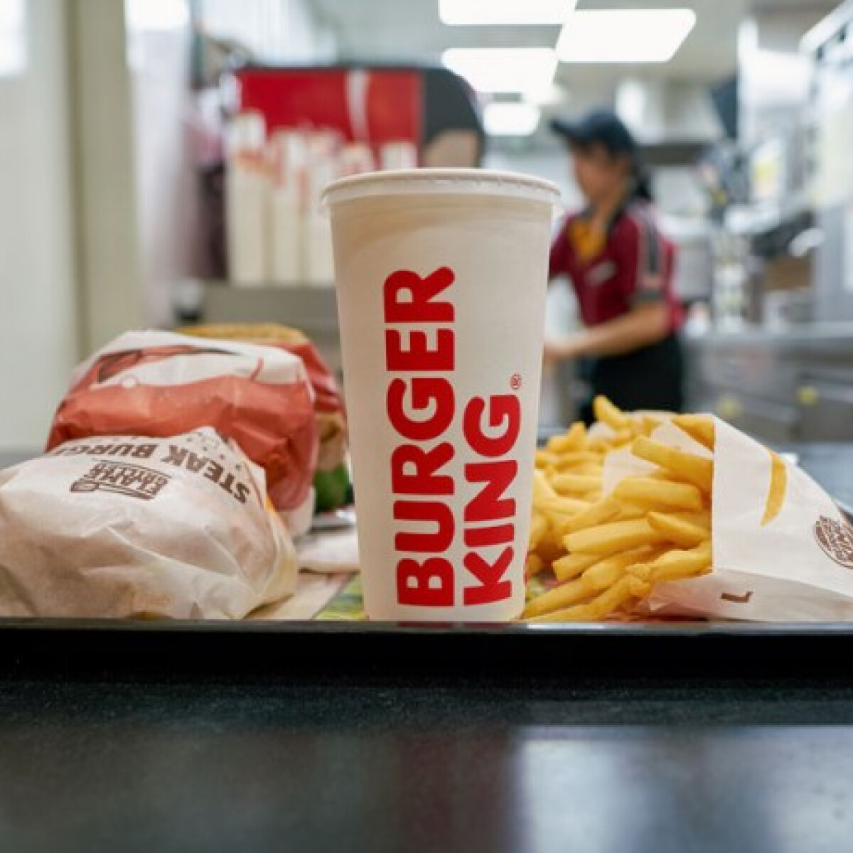 Ennyi pénzhez juthatsz, ha a Burger Kingben vállalsz munkát