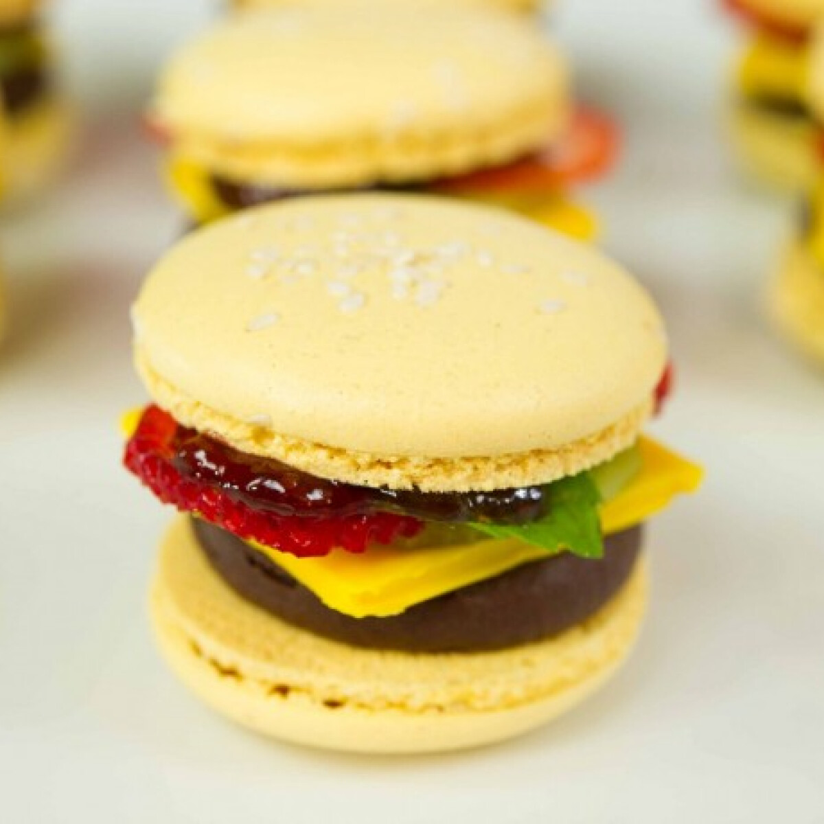 Hamburgermacaron vagy macaronhamburger - Itt a legfurcsább gasztrofrigy