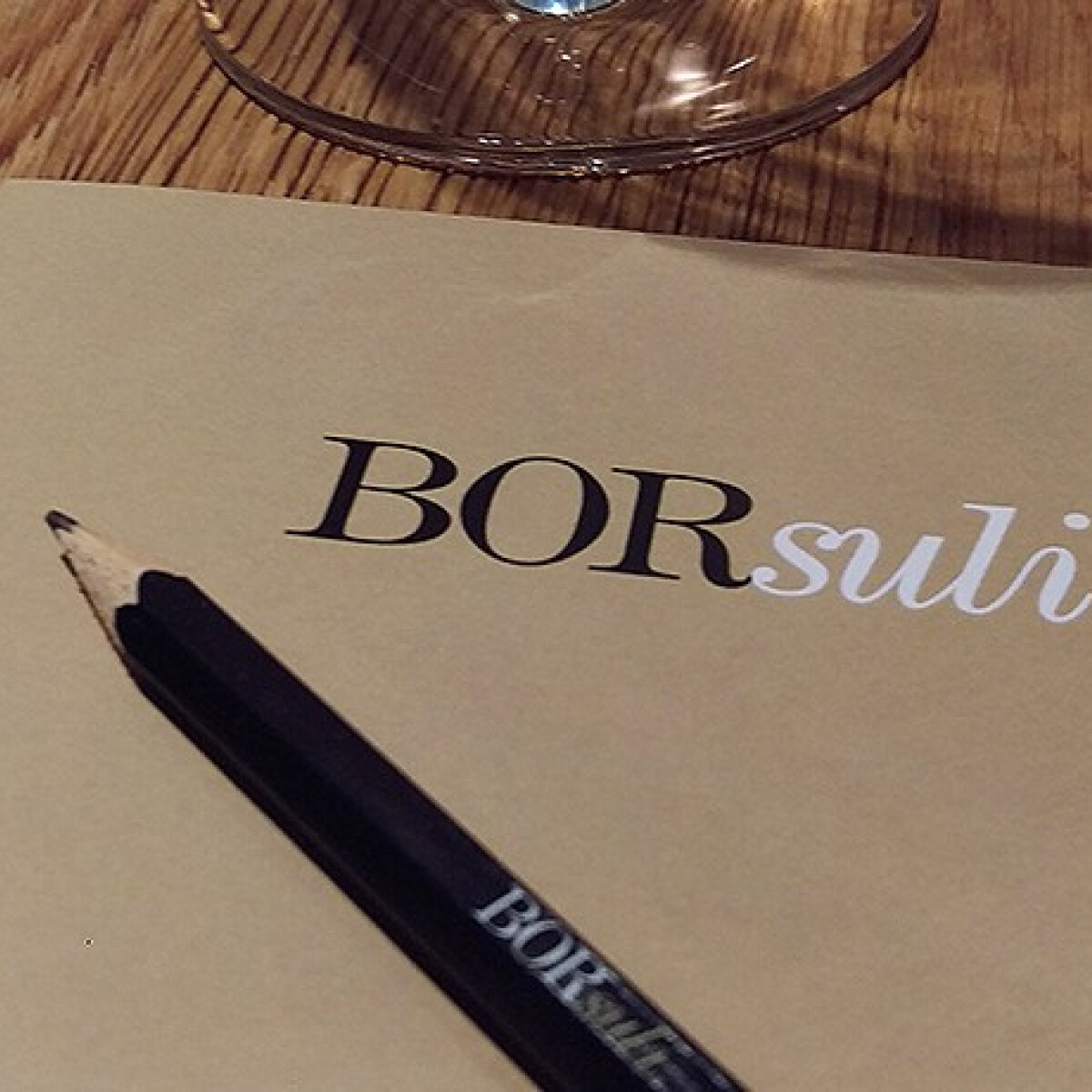 Egy asztalnál a Bortársasággal