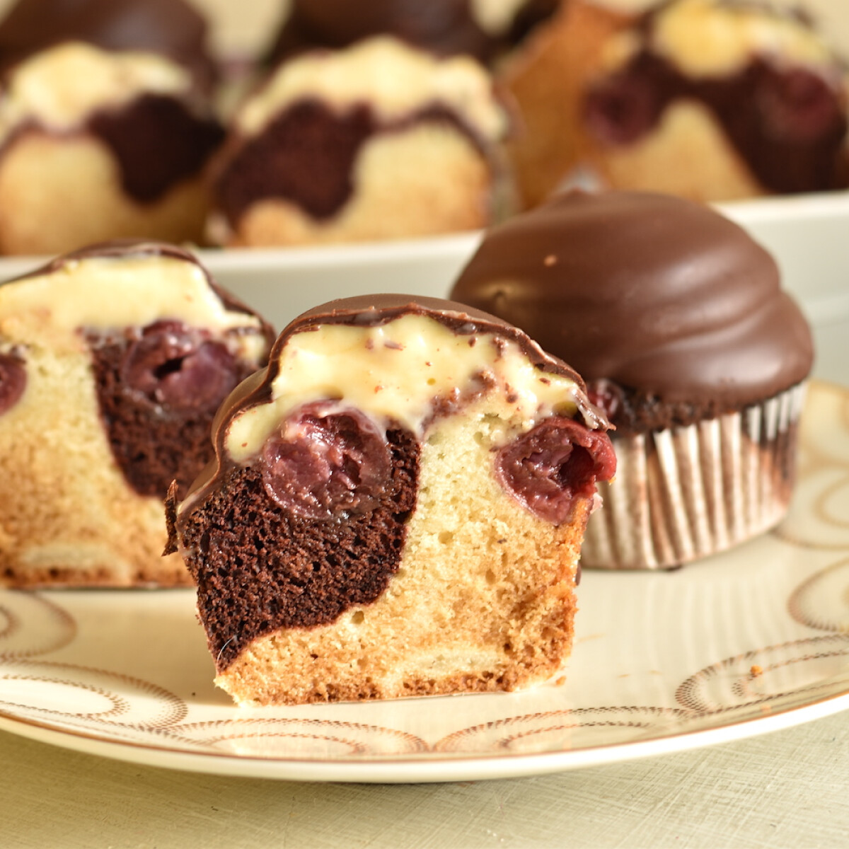 Így készítettünk ropogós csokitetős Dunahullám-muffint