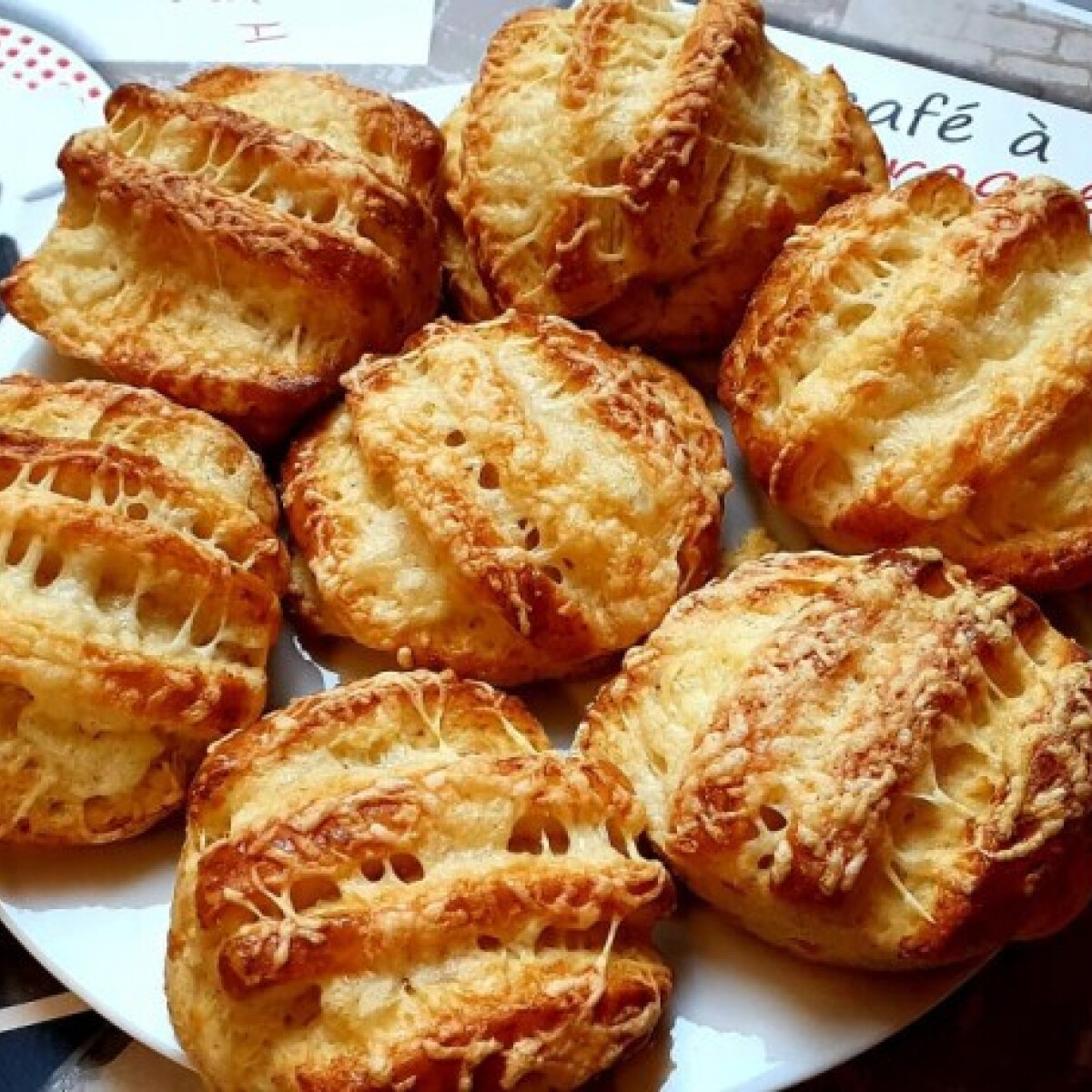 12 mennyeien puha POGÁCSA, ami húsvéti vendégvárónak is tökéletes lesz