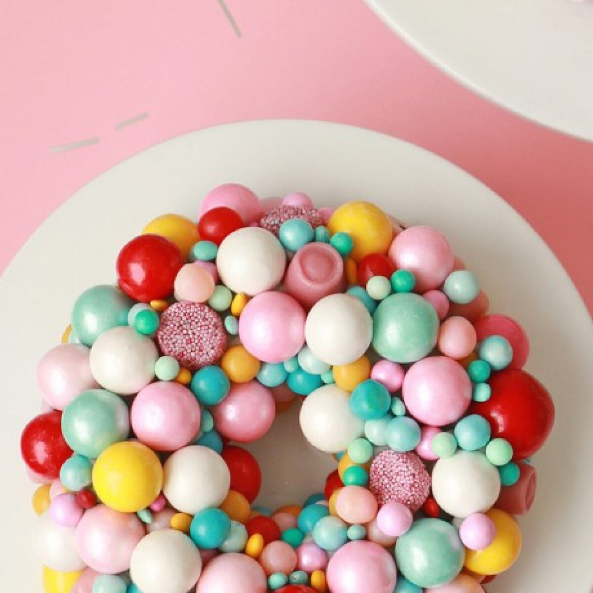 Alana Jones-Mann gömbbuborékos és cukorkukacos tortáiért meg kell őrülni