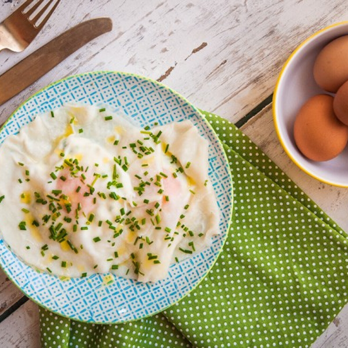 Tökéletes előétel – készíts tojásraviolit!