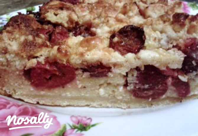 Túrós-meggyes morzsás pitetorta