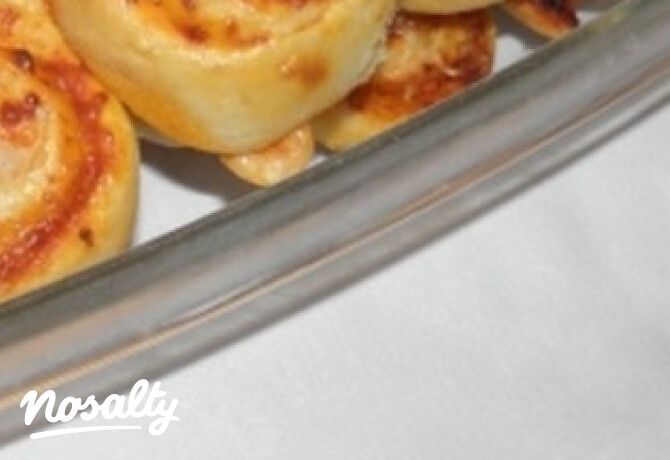 Pizzás csiga pizzatésztából