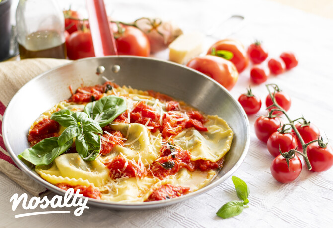 Buffala ravioli paradicsomszószban