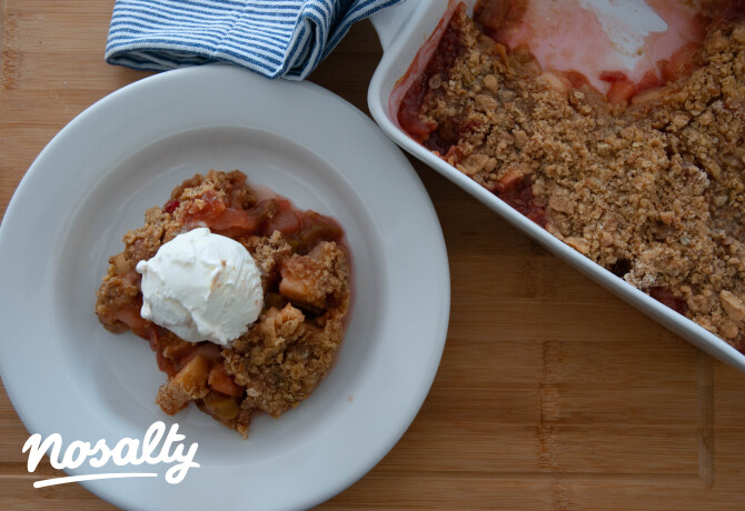 Almás-rebarbarás crumble egyszerűen