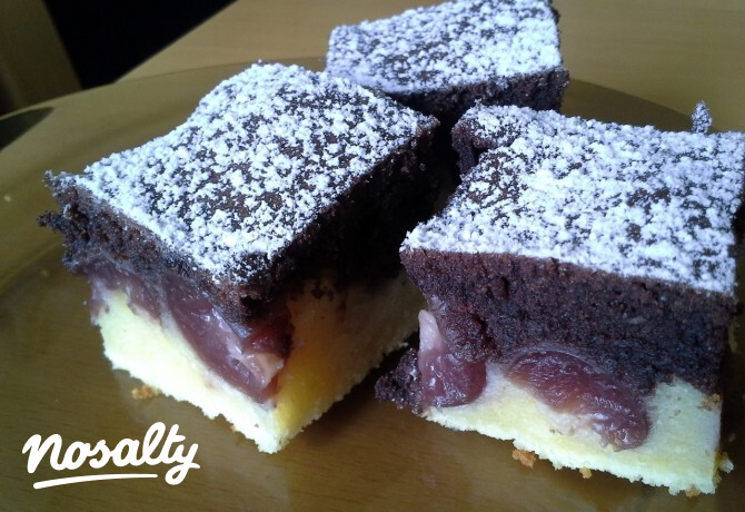 Meggyes kétcsokis brownie