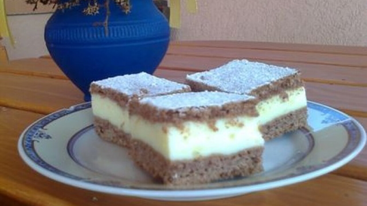 Vaníliás-tejfölös szelet
