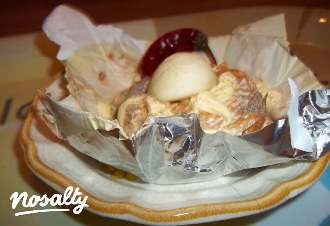 Chilis camembert majonézzel és fokhagymával