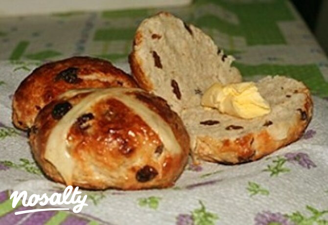Angol mazsolás zsemle (Hot Cross Bun)
