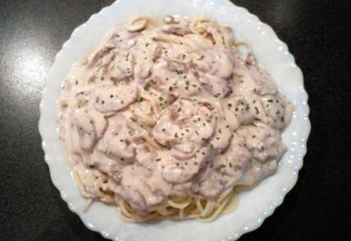 Olaszos-tejszínes gombaszósz spaghettivel-image