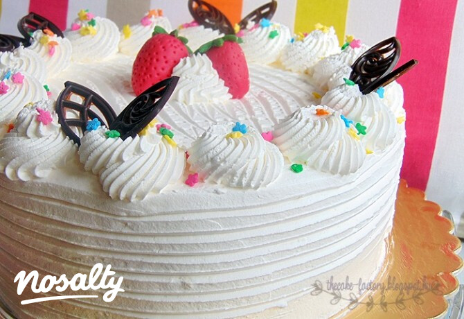 Epres túrótorta a The Cake Factory-tól