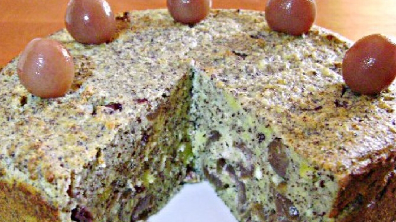 Sült mákos-túrógombóc torta
