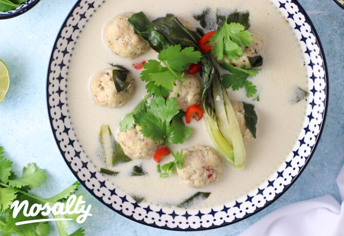 Thai csirkegombócleves