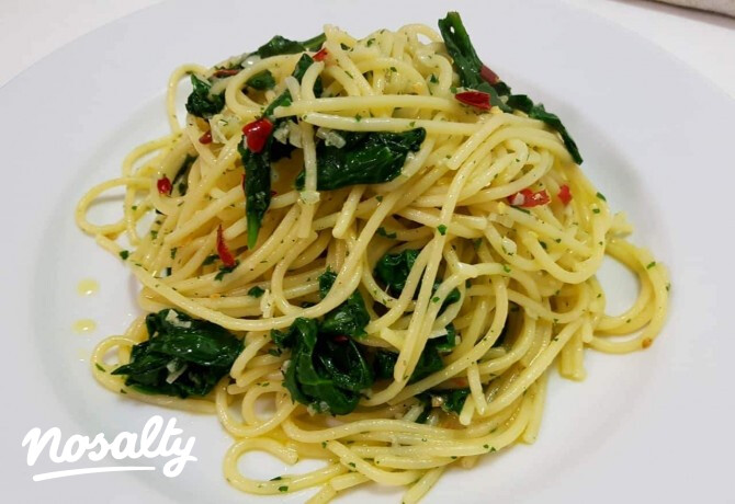 Olasz fokhagymás spagetti spenóttal