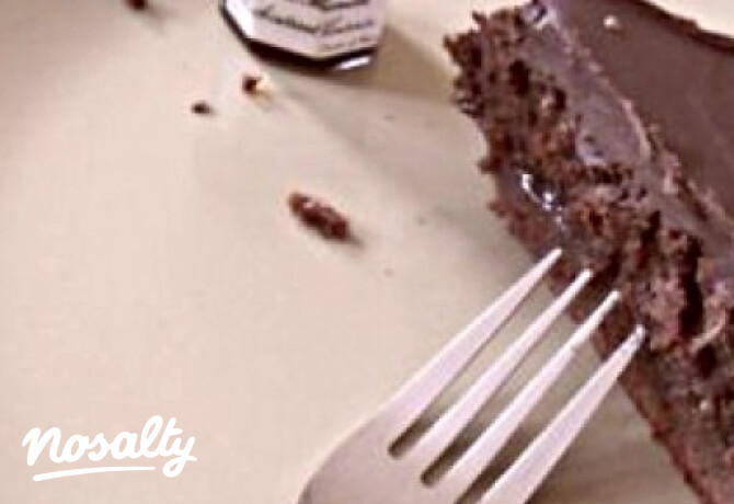 Sacher-torta ahogy D.anyuka készíti