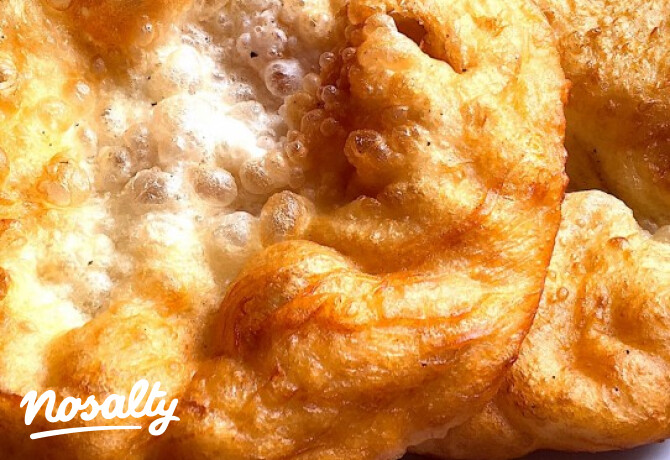 Vizes lángos fokhagymás öntettel