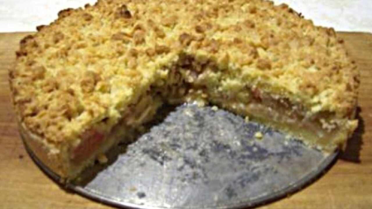 Rebarbarás-reszelt tésztás pite