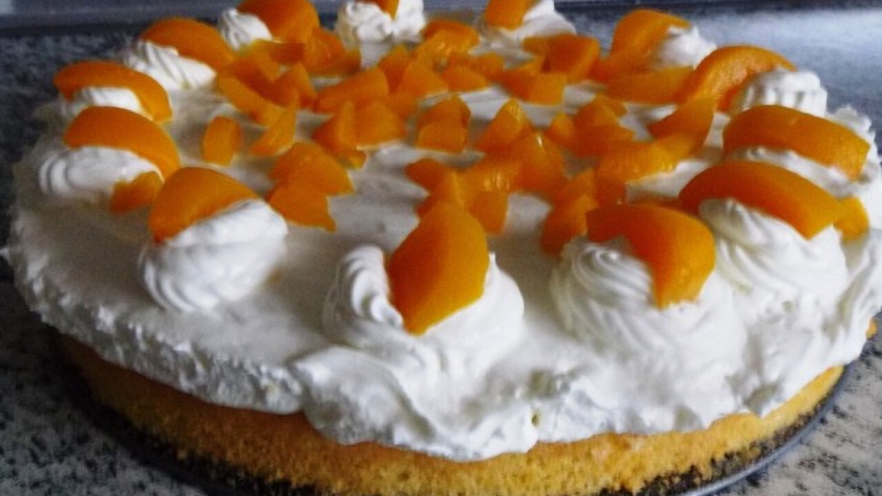 Túrós-barackos torta Zsuzsitól