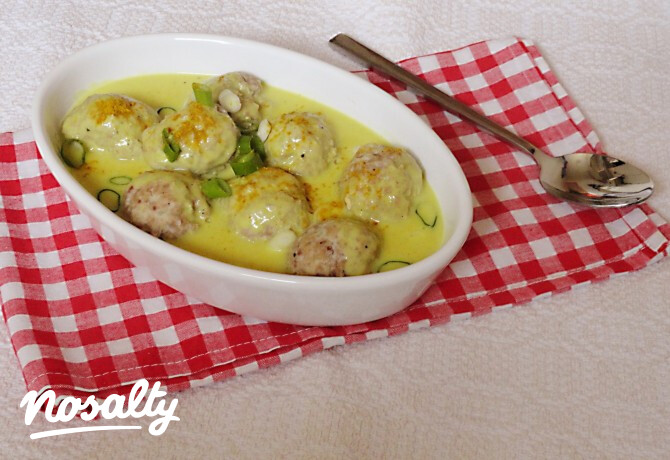 Húsgolyók curry mártásban