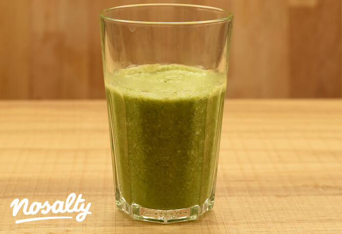 Banános-spenótos-magos smoothie