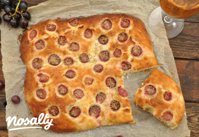 Focaccia szőlővel rozmaringgal