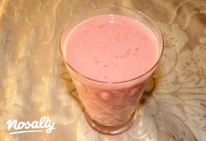 Eper lassi