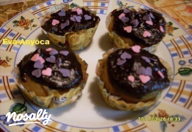 Kávés-őszibarackos muffin