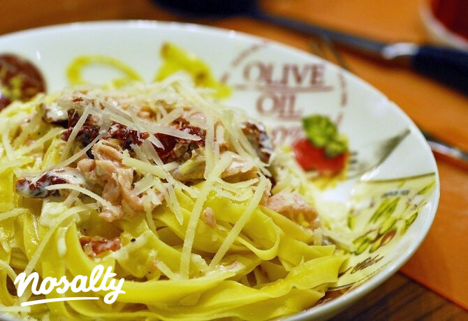 Fettucine füstölt lazaccal