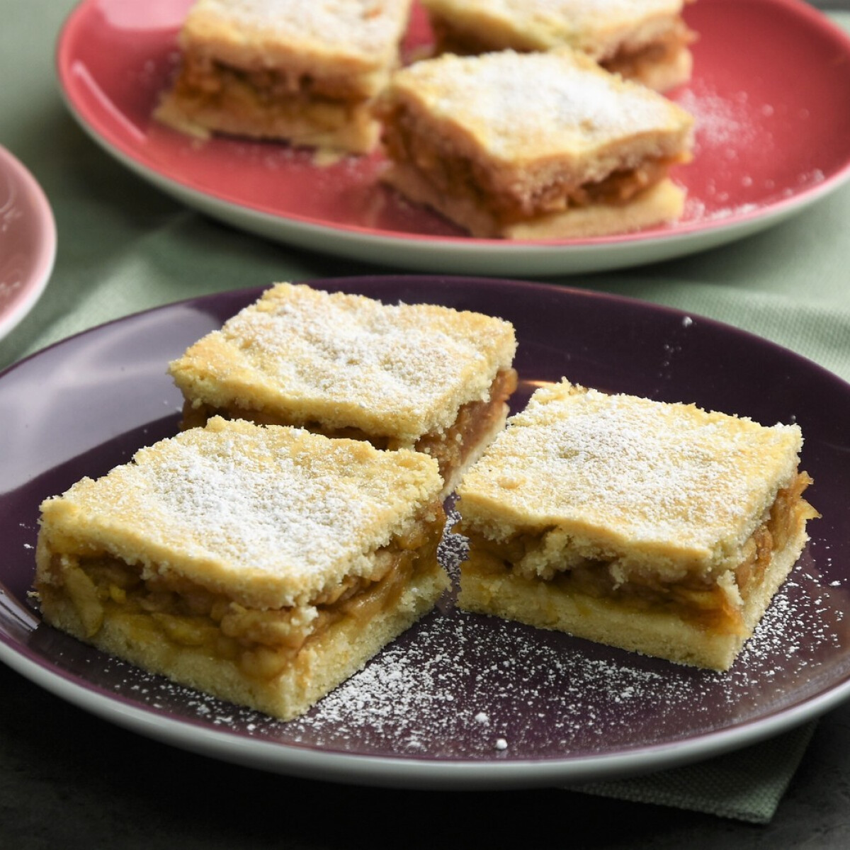 Ezen a képen: Falusi almás pite