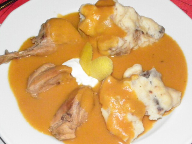 Vadas Hazinyul Zsemlegomboccal Nosalty