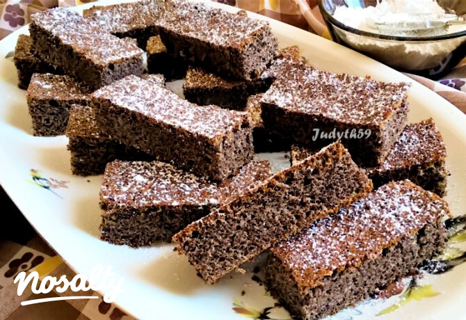 Pehelykönnyű, lisztmentes, bögrés-mákos szelet