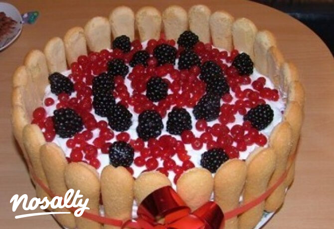 Ribizlis mascarpone torta