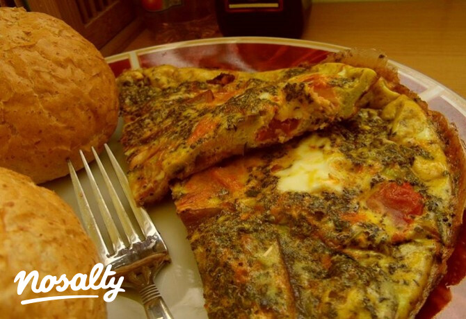 Sokhagymás-paradicsomos frittata
