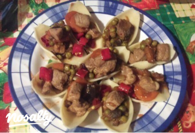 Csípős csirkés óriáskagyló, szójás, chilis mártással