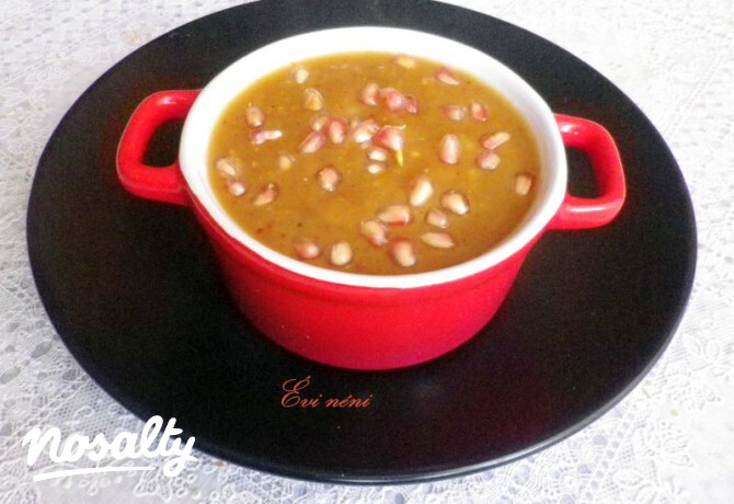 Gránátalmás alma chutney