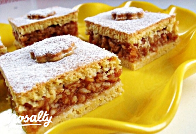 Virágos almás pite