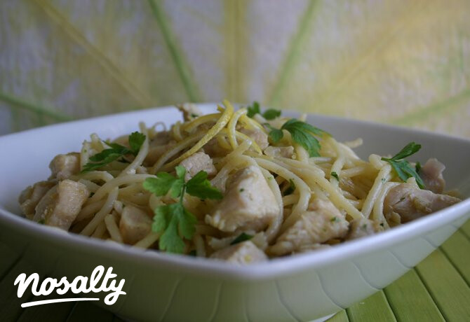 Spagetti citromos csirkével