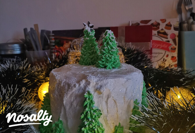 Téli fenyves habos torta