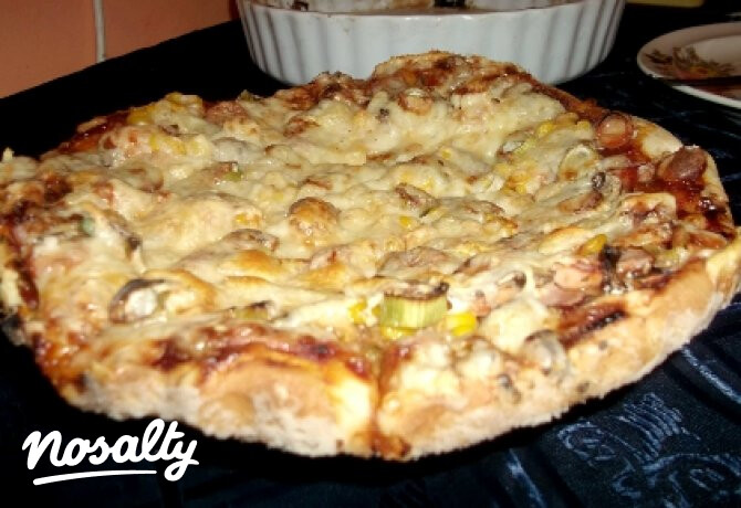 Sonkás-gombás pizza Kattikától