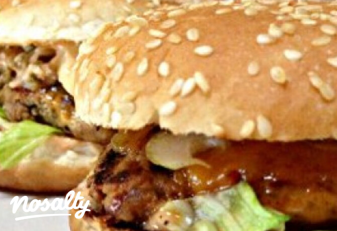 Hamburger fűszeres marhahússal
