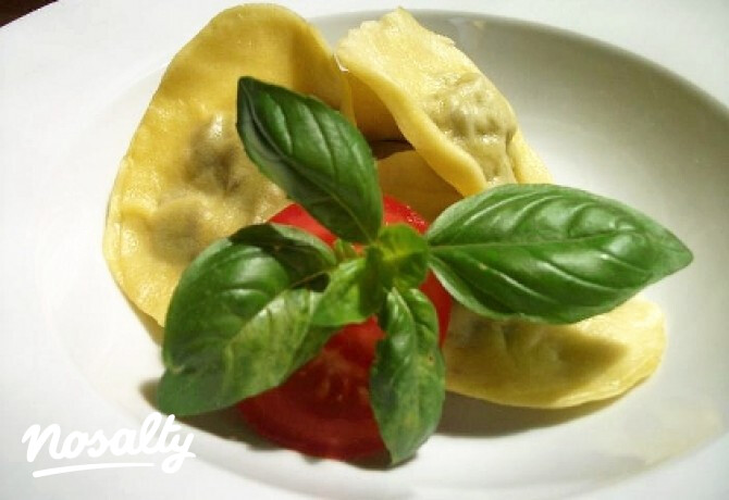 Gombás-újhagymás házi ravioli