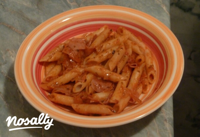 Sonkás-paradicsomos penne