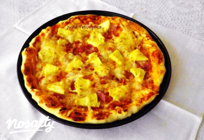 Baconös-ananászos pizza