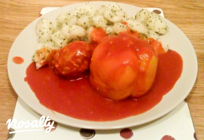 Töltött kaliforniai paprika marhahúsból