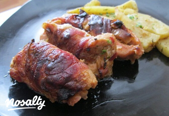 Káposztával töltött baconös csirke