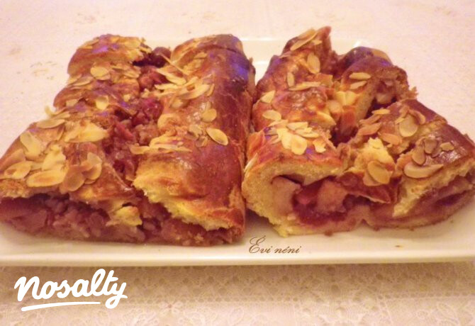 Almás-meggyes pite gyümölcscukorral